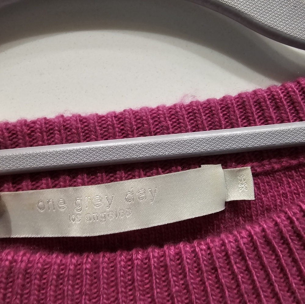One Grey Day Blakely Pullover - Picture 4 of 5